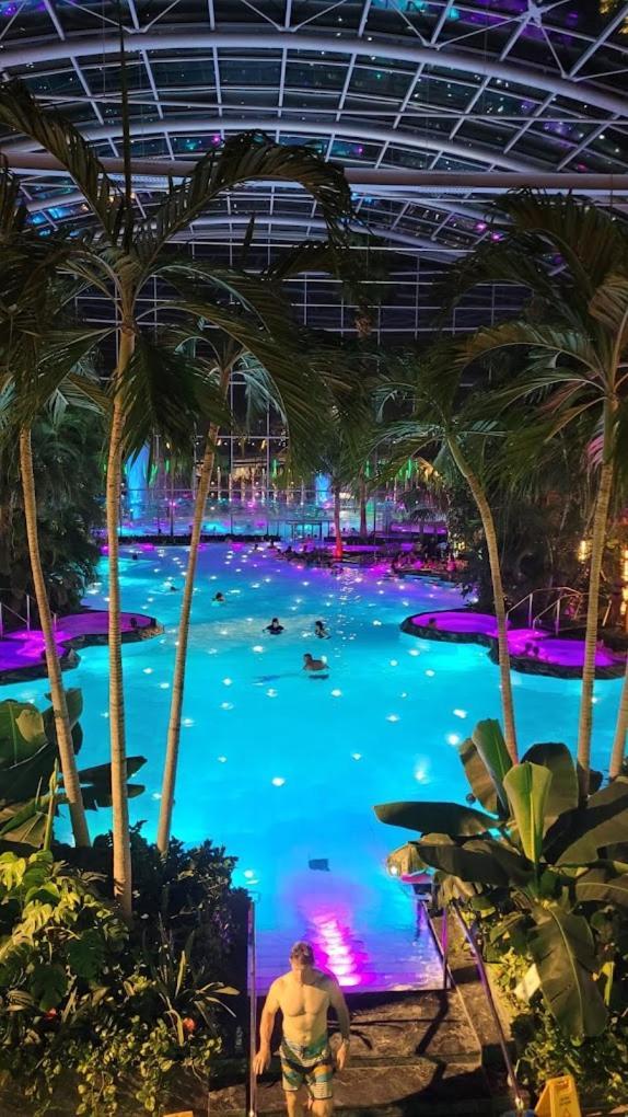 Lahuzur - Casa De Vacanta - Therme Balotesti & Aeroport Otopeni Saftica ภายนอก รูปภาพ